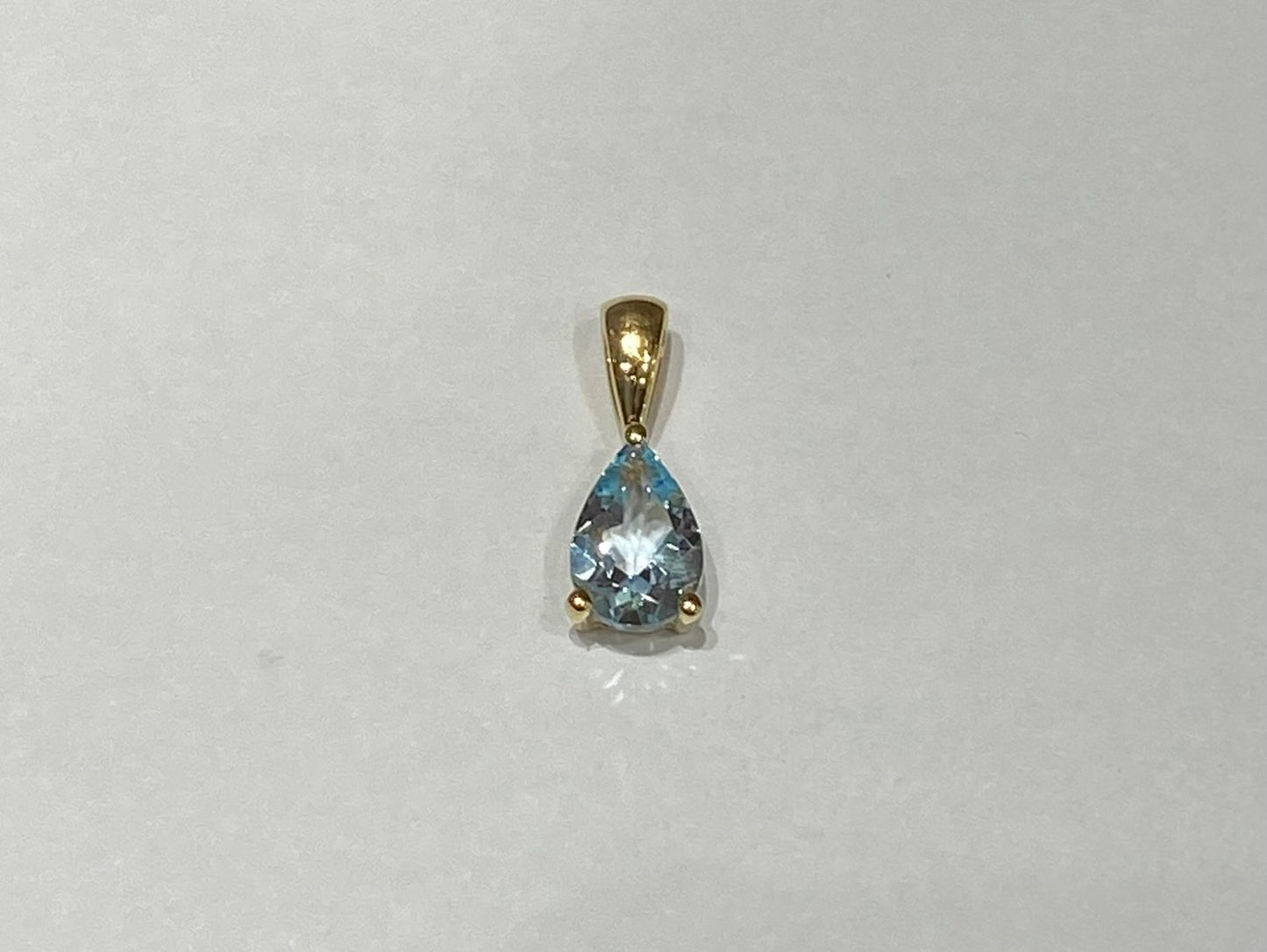 Pendentif Gringoire Topaze Bleue