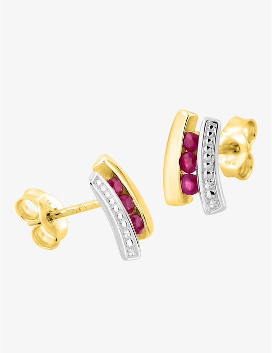 Boucles d'oreilles or jaune 375 ‰, rhodium et trilogie de rubis